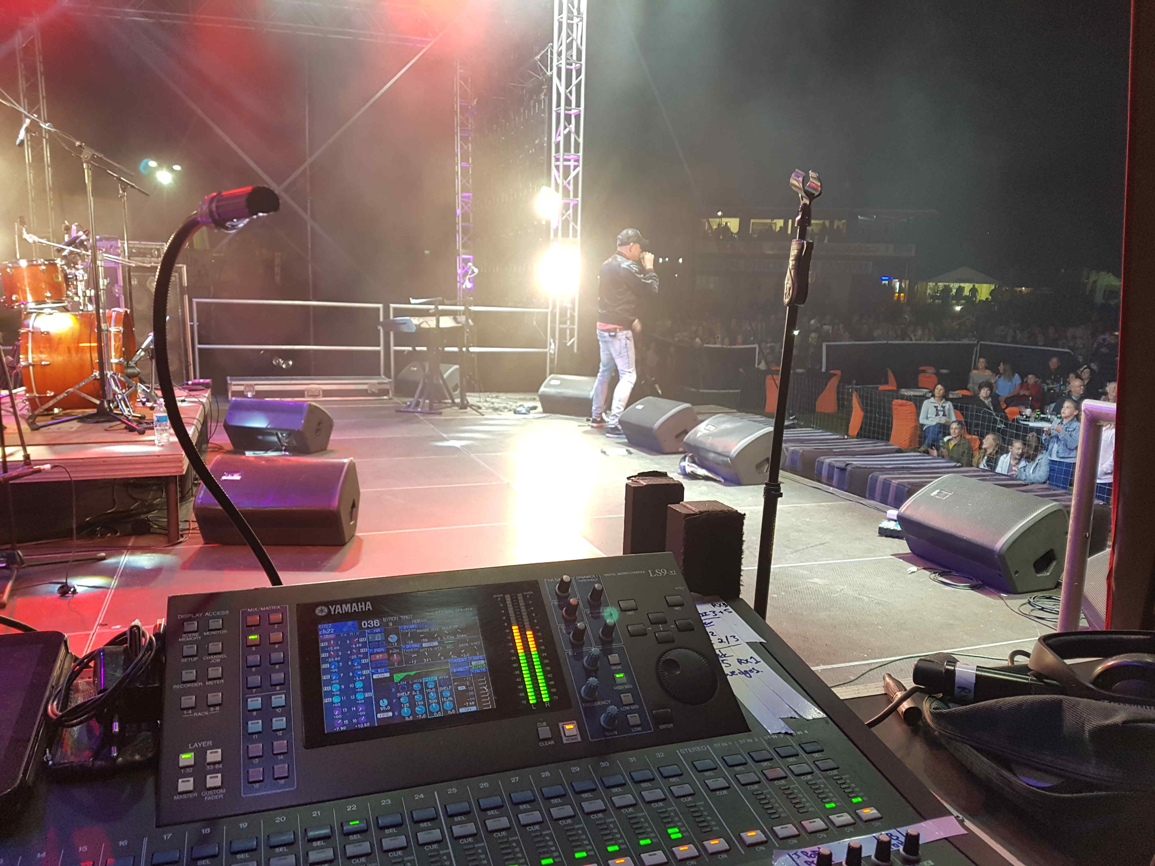 Live show Middleburg monitor engineer from Sounds Right Studio Records PTY LTD Springs